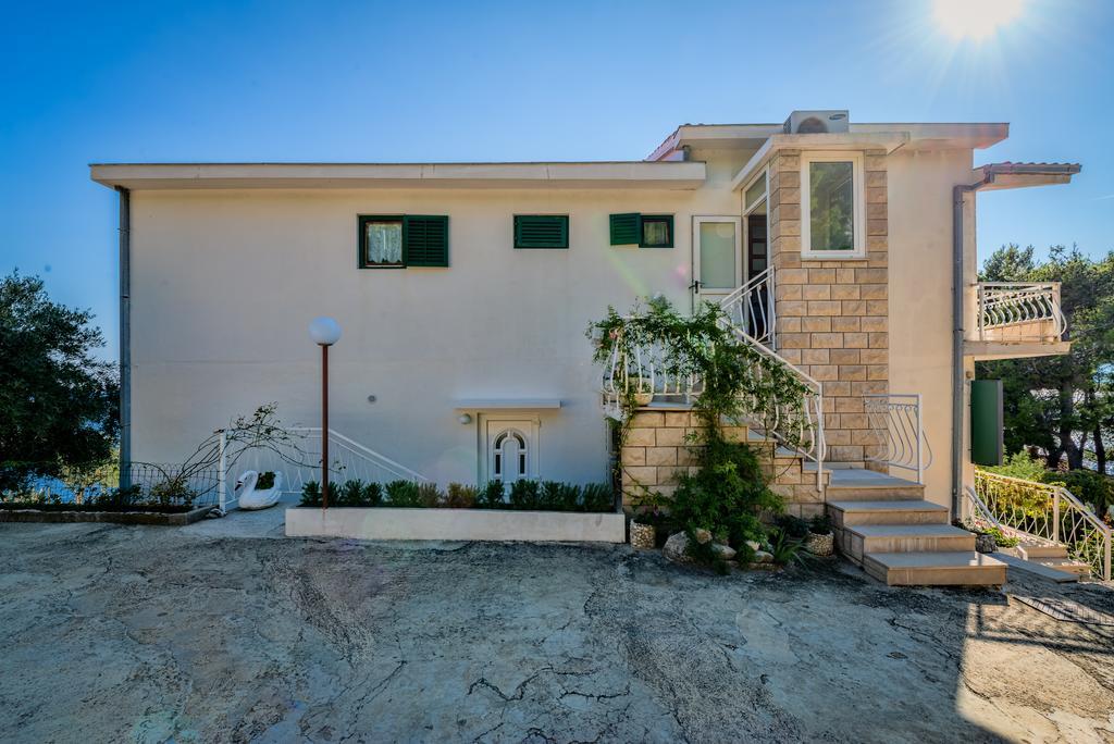 Apartments Tom Міміце Екстер'єр фото