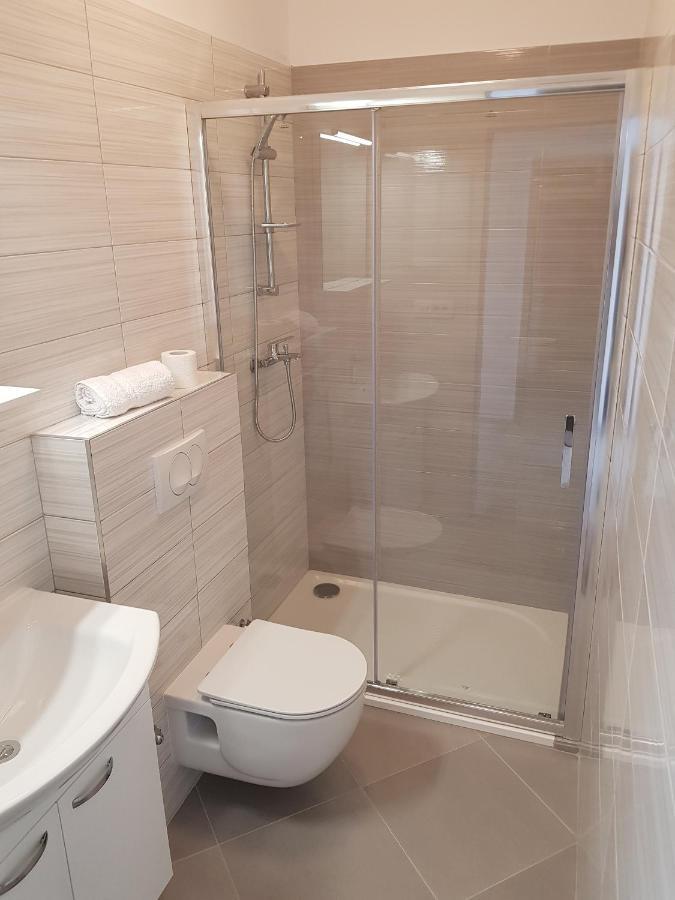 Apartments Tom Міміце Екстер'єр фото