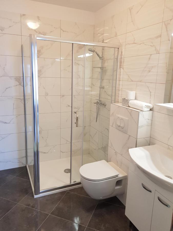 Apartments Tom Міміце Екстер'єр фото